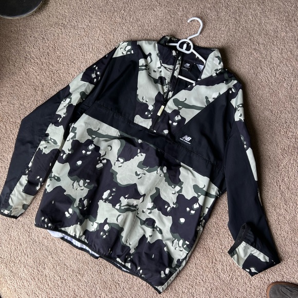 New balance windbreaker size Large - Picture 1 of 1